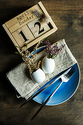 포토 JPG 해외이미지 나무 식기 접시 꽃 백그라운드 꽃무늬 탁자 휴가 부활절 프레임 사람없음 목재 초록색 세트 계란 축제 봄 블록 회색 달력 바위 시골 도자기 신용카드 둥지 4월 버드나무 일요일 설정 구성 파스텔톤 카피스페이스 미니멀리스트 해외202008 해외포토 식물 계절 기념일 컬러 가구 무늬 재료 금융 알 공백 돌_바위 날짜 요일 파일형식