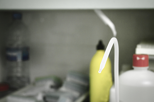 포토 JPG 해외이미지 직업 손 여자 남자 건강 병원 사람 사람없음 치료 물 약 청결 간호사 의사 흰색 액체 수술 위생 빨래 감염 비누 외과 박테리아 돌봄 위생관리 살균 해외202008 해외포토 자연요소 컬러 가사 의학 모션 관리 신체부위 위생용품 의료진 파일형식