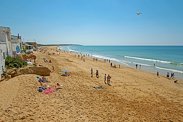 포토 JPG 해외이미지 유럽 모래 바다 여행 건축양식 자연 휴가 사람 사람없음 야외 건물 물 파란색 바위 포르투갈 해외202008 해외포토 자연요소 건축물 건축 나라 컬러 돌_바위 생태계 파일형식