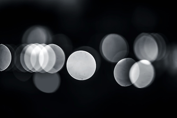 포토 JPG 해외이미지 디자인 백그라운드 크리스마스 패턴 자국 벽지 추상 전등 미술 사람없음 그래픽 장식 빨간색 파란색 빛 반짝임 노란색 파티 우주 검은색 어둠 수확 흰색 축하 화려 황금 고급 야간 소프트포커스 질감 보케 부드러움 마법 광 블러 조작 효과 해외202008 해외포토 자연요소 기념일 컬러 컨셉 무늬 농업 모션 문화예술 조명 촬영기법 이벤트 감각 파일형식