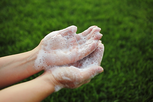 포토 JPG 해외이미지 여자 신체 손가락 실내 건강 손바닥 한명 서기 사람 사람없음 일상 청결 거품 젖음 욕실 신선 액체 개울 붓기 바이러스 보호 위생 씻기 빨래 청소 피부 순수 싱크대 수도꼭지 피부관리 화장실 예방 감염 비누 박테리아 돌봄 위생관리 스플래쉬 카피스페이스 해외202008 해외포토 1 손 컨셉 가사 의학 모션 관리 내부 라이프 신체부위 강 위생용품 뷰티 공백 개수대 파일형식