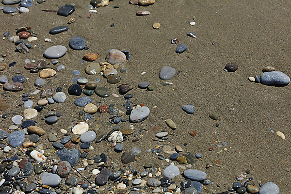포토 JPG 해외이미지 동물 구름 라이프스타일 행복 바다 섬 여행 자연 하늘 휴가 산 풍경 사람없음 야외 초록색 물 파란색 활발 바위 만 순수 언덕 펭귄 심플 장면 대서양 땅바닥 해외202008 해외포토 자연요소 감정 컬러 컨셉 조류 바닥 생활 돌_바위 생태계 파일형식