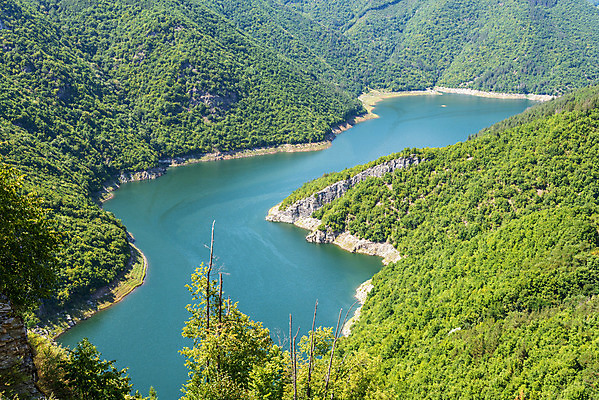 포토 JPG 해외이미지 구름 공원 유럽 호수 자연 산 풍경 사람없음 야외 초록색 반사 환경 골짜기 놀람 하트 숲 댐 언덕 지역 공학 불가리아 사방 해외202008 해외포토 자연요소 모양 공공시설 교육 감정 나라 컬러 표정 생태계 파일형식 남유럽