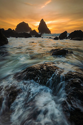 포토 JPG 해외이미지 구름 바다 여행 백그라운드 오렌지 자연 하늘 아침 날씨 풍경 해변 사람없음 야외 빨간색 물 여름 파란색 빛 컬러풀 햇빛 태양 반사 노란색 일출 미국 어둠 황혼 일몰 새벽 낭만 저녁 캘리포니아 장면 내추럴 수평선 해외202008 해외포토 주간 자연요소 계절 컬러 컨셉 북아메리카 과일 노을 야간 생태계 파일형식