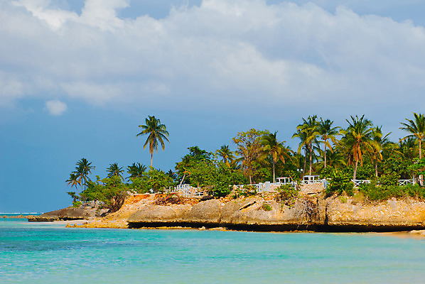 포토 JPG 해외이미지 모래 바다 섬 여행 백그라운드 자연 하늘 호텔 휴가 휴식 경고 사람 풍경 사람없음 목재 물 여름 파란색 모래사장 평화 침묵 흰색 뜨거움 휴게실 탈출 사인 휴양지 쿠바 도피 파라다이스 해외202008 해외포토 자연요소 나무 계절 컬러 컨셉 재료 숙소 소리 장소 중앙아메리카 생태계 파일형식