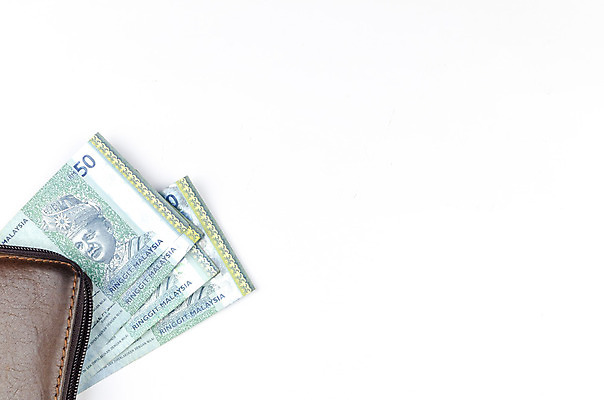 포토 JPG 해외이미지 1 종이 백그라운드 컨셉 지폐 돈 비즈니스 성공 동양인 사람없음 금융 경제 쇼핑 컬러풀 숫자 쌓기 달러 검은색 쪽지 저축 흰색 지갑 시장 재산 떨어짐 구매 위험 가죽 가득함 심볼 오브젝트 투자 말레이시아 계산서 고립 많음 해외202008 해외포토 문자 아시아 컬러 모션 인종 파일형식