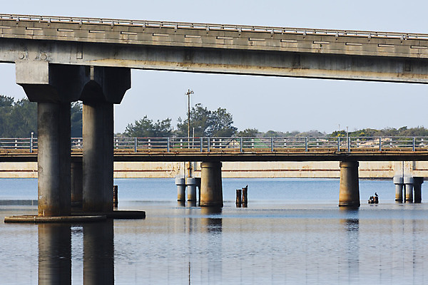 포토 JPG 해외이미지 도로 호수 여행 백그라운드 건축양식 표면 추상 새로움 풍경 사람없음 가로 물 파란색 강 반사 갈색 쌓기 사진촬영 회색 기둥 고속도로 시멘트 공학 건너기 남아프리카 옛날 콘크리트 해외202008 해외포토 자연요소 교육 건축 길 컬러 컨셉 무늬 교통시설 모션 아프리카 촬영 파일형식