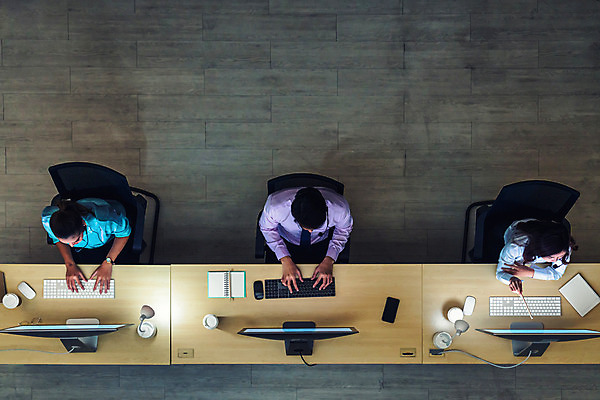 포토 JPG 해외이미지 행복 이동 비즈니스 성공 노동자 직장 피곤 동양인 세명 사무실 헤드폰 업무 작업 비즈니스맨 비즈니스우먼 센터 좌절 야간 중개인 고객 동료 마이크 서비스 컨설턴트 텔레마케팅 부름 야근 과로 답변 돌봄 운영자 조언 지원 콜라보레이션 해외202008 해외포토 자연요소 직업 여자 남자 감정 음향기기 컨셉 회사 관계 모션 사람 인종 직장인 전문직 서비스업 상담 파일형식