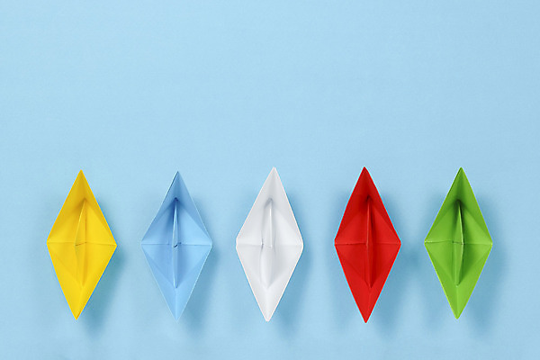 포토 JPG 해외이미지 선 스포츠 백그라운드 컨셉 비즈니스 성공 항해 사람없음 경쟁 우승 보트 그룹 계획 정상 방향 시작 종이접기 비전 노력 진행 필승 카피스페이스 해외202008 해외포토 레이스천 종이 배_교통 공백 직물 최고 접기 파일형식