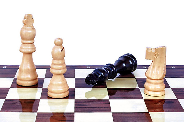 포토 JPG 해외이미지 스포츠 조각 백그라운드 컨셉 비즈니스 모션 놀이 탁자 성공 아이디어 경기 취미 사람없음 세트 검은색 힘 경쟁 도전 게임 변화 체스 선택 계획 공격 왕 스마트 싸움 패배 전략 여왕 고립 구성 분실 사기꾼 지능 힘찬 해외202008 해외포토 컬러 가구 파일형식