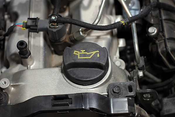 포토 JPG 해외이미지 스포츠 자동차 사람없음 머리 상점 기계 덮개 긴급 변화 클래식 캔 역 휘발유 위험 작음 서비스 합성 고정 호스 손질 통조림 엔진 정비공 디젤 제어 캡모자 필터 해외202008 해외포토 모자_잡화 육상교통 컨셉 교통시설 신체부위 뚜껑 기술자 석유 크기 파일형식