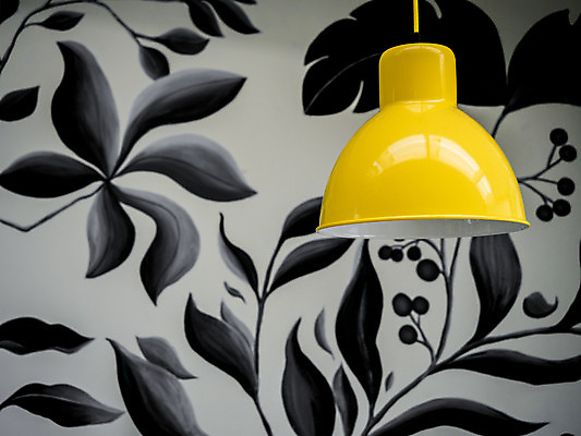 포토 JPG 해외이미지 식물 디자인 벽 백그라운드 잎 거실 추상 주택 실내 매달리기 손바닥 미술 사람없음 내부 장식 여름 빛 노란색 금속 식당 검은색 어둠 카페 흰색 램프 원형 그리기 시원함 오브젝트 천장 심플 스포트라이트 팝 팬던트 카피스페이스 미니멀리스트 미니멀 해외202008 해외포토 도형 손 계절 컬러 무늬 모션 재질 문화예술 조명 건물 상점 공백 파일형식