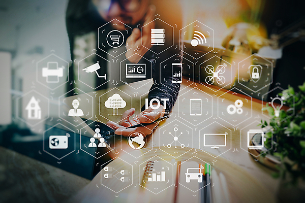 포토 JPG 해외이미지 구름 아이콘 손 백그라운드 컨셉 인터넷 비즈니스 통신 자동차 모바일 주택 사람 사람없음 스마트폰 핸드폰 학습 컴퓨터 디지털 스크린 자료 웹 정보 도시 비즈니스맨 네트워크 E 어플리케이션 연결 무선전화기 스마트 심볼 보안 상업 전자 온라인 혁명 마케팅 소셜 소프트웨어 인공 인터페이스 지능 가상 현실 해외202008 AI_인공지능 해외포토 자연요소 알파벳 교육 남자 육상교통 안전 건물 신체부위 전자제품 스마트기기 직장인 전화기 파일형식