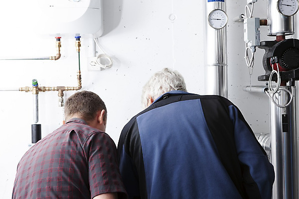 포토 JPG 해외이미지 직업 디자인 남자 산업 비즈니스 설계 노동자 주택 안전 사람 성인 사람없음 건물 잡기 도시 업무 작업 기술자 엔지니어 재산 감독 계획 안전모 헬멧 건축가 땅 동료 그림 청사진 유지 개발 건축업자 계약자 설치 조작 진짜 카피스페이스 해외202008 해외포토 건축물 건축 컨셉 관계 모션 금융 공백 안전장비 보호장비 계약 파일형식