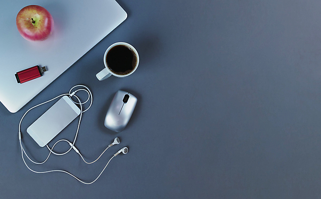 포토 JPG 해외이미지 식물 커피 음료 음식 비즈니스 모바일 주택 세포 사람없음 노트북 스마트폰 핸드폰 컴퓨터 공책 업무 사과 연결 무선전화기 책상 와이파이 머리위 소통 카피스페이스 해외202008 해외포토 가구 컨셉 과일 문구용품 건물 전자제품 스마트기기 공백 작업 전화기 무선인터넷 파일형식