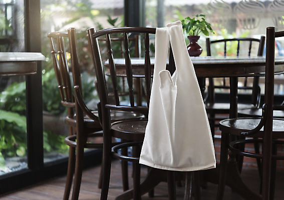 포토 JPG 해외이미지 템플릿 라이프스타일 디자인 커피 백그라운드 가방 텍스트 사람없음 쇼핑 유행 상점 식당 공백 재활용 카페 핸드백 흰색 직물 면 시장 고객 심볼 에코 유기농 질감 캔버스 보여주기 내추럴 거짓 고립 생태학 목업 카피스페이스 브랜딩 해외202008 해외포토 웰빙 잡화 교육 음료 컬러 모션 생활 환경 친환경 파일형식