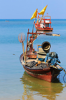포토 JPG 해외이미지 전통 아시아 모래 파도 바다 섬 여행 교통시설 태국 자연 하늘 휴가 휴식 항해 풍경 사람없음 물 여름 여행객 침묵 만 투명 보트 크리스탈 휴양지 함선 안다만 터키석 해외202008 해외포토 자연요소 계절 나라 교통 컨셉 배_교통 사람 소리 장소 광석 보석 시설 생태계 파일형식