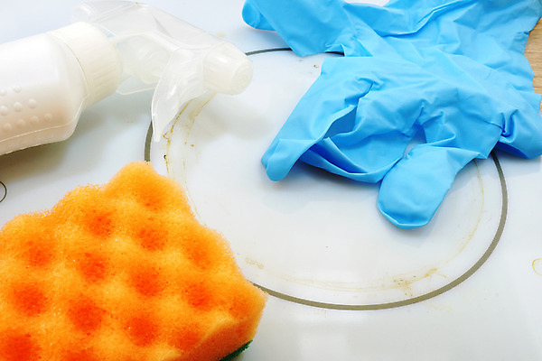 포토 JPG 해외이미지 장갑 가사 근접촬영 사람없음 일상 주방 청결 레인지 청소도구 세제 고무장갑 분무기 스펀지 해외202008 해외포토 잡화 뷰포인트 라이프 가전제품 도구 위생 청소 고무 파일형식