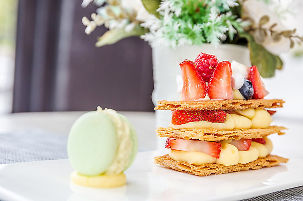 포토 JPG 해외이미지 열매 과일 딸기 디저트 사람없음 빨간색 세트 차 달콤 블루베리 산딸기 프랑스어 페스츄리 해외202008 해외포토 식물 문자 음료 음식 빵 컬러 맛 파일형식