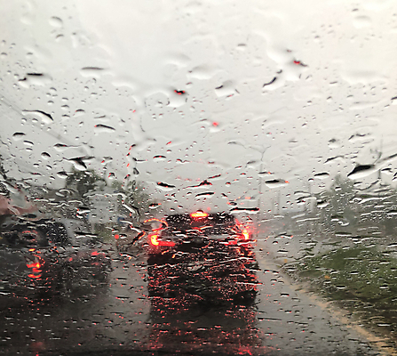 포토 JPG 해외이미지 계절 도로 물결 육상교통 벽 백그라운드 패턴 모션 자동차 유리 벽지 표면 날씨 거리 경고 안전 사람없음 야외 물 빛 반사 운전 젖음 도시 거친 떨어짐 빗방울 질감 분무기 폭풍 무거움 나쁜 그런지 블러 옛날 스플래쉬 해외202008 해외포토 자연요소 길 교통수단 컨셉 무늬 교통시설 재질 비_날씨 무게 파일형식