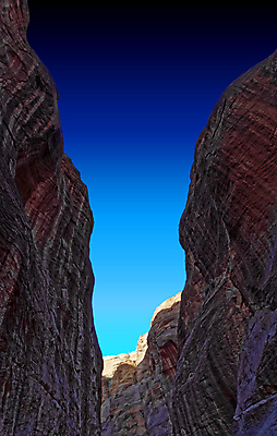 포토 JPG 해외이미지 문화 도로 길 모래 벽 여행 중동 자연 휴가 풍경 사람없음 내부 세계 여행객 걷기 골짜기 하이킹 사막 골동품 암석 바위 무덤 복도 역사 재산 땅 호기심 좁은 사암 7 고고학 선두 해외202008 해외포토 교육 감정 나라 컨셉 교통시설 모션 레저 사람 금융 숫자 돌_바위 생태계 파일형식