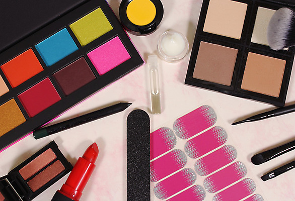 포토 JPG 해외이미지 사람없음 연필 화장품 립스틱 화장용품 아이섀도 섀도우팔레트 손톱버퍼 해외202008 해외포토 학용품 필기구 뷰티 미용용품 파일형식