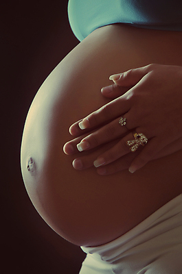 포토 JPG 해외이미지 여자 행복 백그라운드 가족 엄마 건강 관리 사랑 사람 사람없음 임산부 임신 흰색 하트 아기 해외202008 해외포토 모양 감정 컬러 관계 파일형식