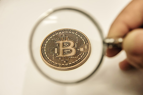 포토 JPG 해외이미지 백그라운드 컨셉 돈 인터넷 비즈니스 사람없음 금융 경제 글로벌 금속 디지털 동전 웹 저축 계산기 성장 그물 네트워크 시장 재산 황금 구매 발굴 심볼 사인 무역 투자 상업 전자 토막 전자상거래 수입 가상 해외202008 해외포토 산업 재질 문구용품 쇼핑 장비 파일형식