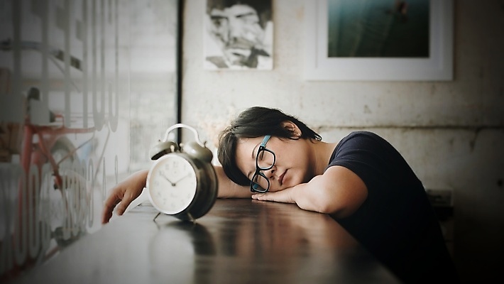 포토 JPG 해외이미지 모델 라이프스타일 여자 행복 아시아 안경 얼굴 커피 시계 40대 티셔츠 태국 아침 휴식 실내 건강 피곤 한명 사람 동양인 유행 상점 검은색 중국 카페 기쁨 꿈 수확 흰색 시간 잠 비즈니스우먼 기다림 달콤 피부 멍청이 해외202008 해외포토 주간 1 잡화 감정 나라 음료 컬러 중년 컨셉 셔츠 농업 비즈니스 모션 인종 내부 생활 신체부위 직장인 맛 파일형식