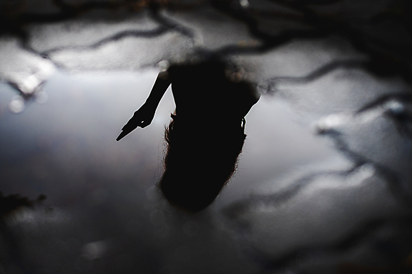 포토 JPG 해외이미지 여자 미술 사람 사람없음 디지털 혼자 해외202008 해외포토 문화예술 파일형식