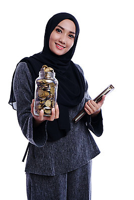 포토 JPG 해외이미지 여자 분홍색 백그라운드 돈 비즈니스 유리 미래 한명 금융 경제 동전 성장 항아리 절약 재산 계획 이슬람교 외화 투자 상업 가치 회계 말레이시아 대출 고립 수입 예산 자금 페니 해외202008 해외포토 1 아시아 종교 컬러 컨셉 재질 사람 도자기 파일형식