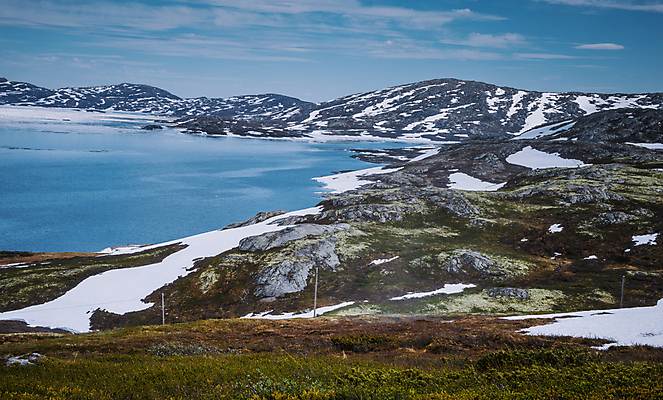 포토 JPG 해외이미지 구름 공원 유럽 호수 여행 자연 하늘 산 파노라마 노르웨이 국립공원 풍경 사람없음 야외 초록색 물 여름 파란색 계곡 얼음 하이킹 바위 장면 북쪽 스칸디나비아 전국 절정 해외202008 해외포토 자연요소 계절 공공시설 나라 컬러 레저 촬영기법 돌_바위 방향 생태계 파일형식