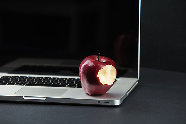 포토 JPG 해외이미지 아이콘 직업 라이프스타일 디자인 교육 컨셉 과일 비즈니스 통신 열쇠 아이디어 직장 건강 사람없음 책 빨간색 초록색 노트북 학습 스터디 컴퓨터 컬러풀 사무실 스크린 모니터 공책 장비 정보 키보드 업무 작업 오픈 네트워크 은색 사과 책상 각도 전자 고립 엘리먼트 카피스페이스 해외202008 해외포토 컬러 가구 회사 문구용품 생활 전자제품 공백 파일형식