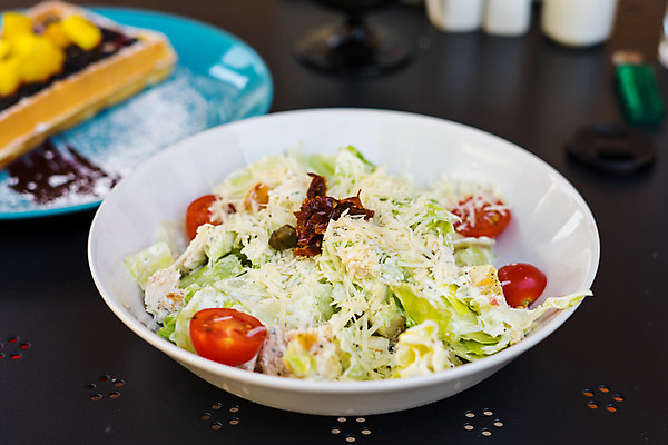 포토 JPG 해외이미지 접시 음식 빵 백그라운드 잎 다이어트 토마토 채소 재료 부분 치즈 건강 마늘 요리 사람없음 목재 초록색 우주 식사 저녁식사 치킨 샐러드 흰색 신선 체리 사발 클래식 맛 그릴 상추 가슴 유기농 연어 후추 점심식사 콘크리트 핸드메이드 로메인상추 해외202008 해외포토 나무 식물 식기 웰빙 컬러 컨셉 과일 주방용품 유제품 어류 신체부위 사기그릇 향신료 닭고기요리 파일형식