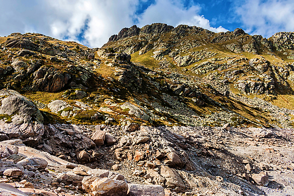 포토 JPG 해외이미지 나무 식물 계절 공원 자연 하늘 산 풍경 사람없음 야외 초록색 여름 파란색 햇빛 맑음 일몰 봄 전원 시골 스페인 땅 언덕 장면 내추럴 수평선 해외202008 해외포토 공공시설 유럽 컬러 날씨 태양 노을 전기에너지 생태계 파일형식