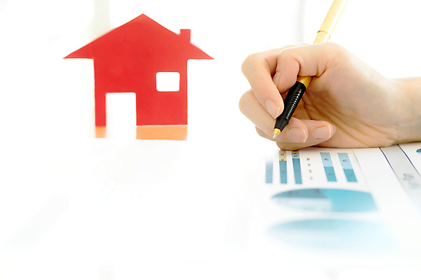 포토 JPG 해외이미지 직업 손 여자 종이 회사 비즈니스 통계 탁자 그래프 설계 주택 실내 한명 사람 사람없음 가로 사무실 반사 펜 기록 작업 비즈니스우먼 횡단보도 책상 계약 보고서 경영자 문서 팔 편지쓰기 여자한명만 카피스페이스 해외202008 해외포토 1 가구 컨셉 내부 건물 신체부위 필기구 공백 직장인 보행로 편지 리더 여자만 파일형식