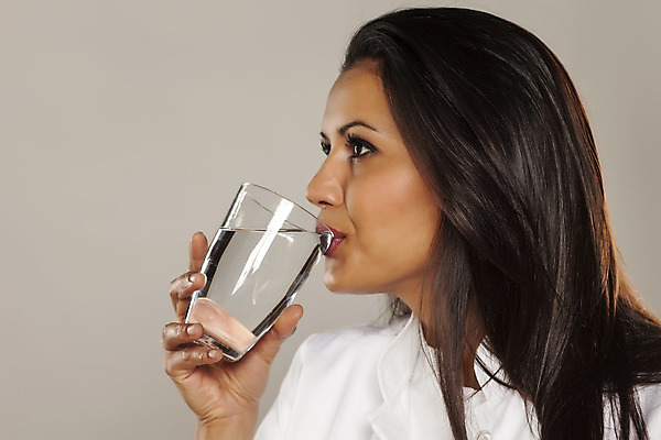 포토 JPG 해외이미지 모델 직업 라이프스타일 여자 행복 유니폼 유리 회색배경 노동자 갈색머리 건강 한명 사람 동양인 성인 물 약 갈색 간호사 의사 마시기 흰색 신선 자신감 갈증 인도인 다문화 긍정 히스패닉 내추럴 고립 이국적 집시 해외202008 해외포토 자연요소 외국인 1 헤어스타일 옷 감정 컬러 백그라운드 컨셉 의학 모션 재질 인종 생활 회색 의료진 사회이슈 파일형식