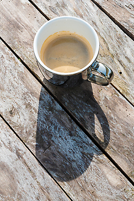 포토 JPG 해외이미지 1 디자인 커피 음료 음식 백그라운드 패턴 탁자 아침 사람없음 야외 목재 컵 햇빛 갈색 우주 검은색 어둠 거품 카페 에너지 머그컵 수확 흰색 시골 신선 뜨거움 아침식사 정상 크림 복고 아로마 에스프레소 내추럴 그런지 옛날 카페인 스타일 해외202008 해외포토 주간 나무 식기 컬러 가구 무늬 농업 재료 태양 상점 식사 파일형식