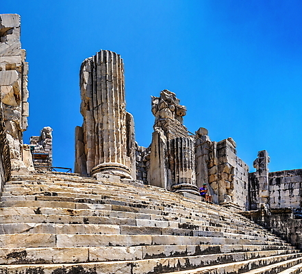 포토 JPG 해외이미지 문화 조각 여행 건축양식 하늘 사람없음 건물 골동품 기둥 사찰 역사 큼 쌍둥이 폐허 칠면조 깨짐 보호구역 해외202008 해외포토 건축물 건축 컨셉 가족 종교건축 조류 크기 구역 파일형식