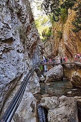 포토 JPG 해외이미지 계절 자연 날씨 휴가 산 풍경 사람없음 물 여름 골짜기 폭포 탐험 뜨거움 내추럴 지질학 흥미 해외202008 튀르키예 해외포토 자연요소 교육 아시아 컨셉 생태계 파일형식