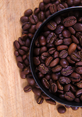 포토 JPG 해외이미지 커피 음료 음식 백그라운드 농업 재료 탁자 아침 콩 씨앗 사람없음 갈색 검은색 어둠 카페 에너지 흰색 신선 뜨거움 그룹 맛 아침식사 낟알 컨테이너 굽기 질감 아로마 향 에스프레소 흙더미 내추럴 고립 모카 아라비카 카페인 해외202008 해외포토 주간 식물 산업 컬러 가구 컨셉 곡류 상점 식사 흙 구이 파일형식 더미