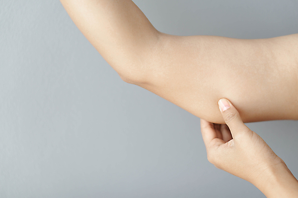 포토 JPG 해외이미지 여자 신체 다이어트 건강 한명 사람 동양인 운동 일본 흰색 피부 팔 돌봄 해외202008 해외포토 1 아시아 컬러 모션 인종 신체부위 파일형식