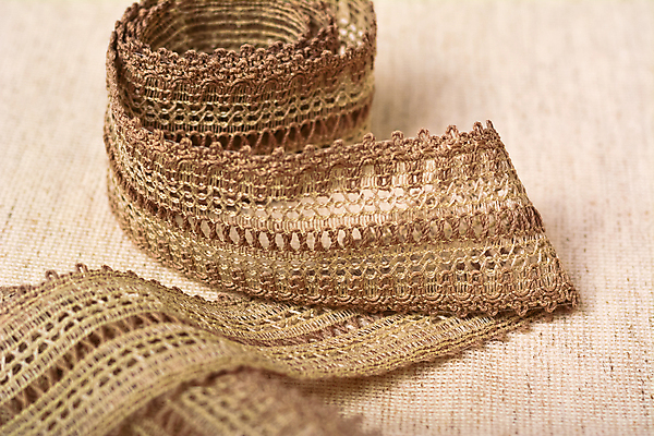 포토 JPG 해외이미지 디자인 리본 백그라운드 컨셉 패턴 자연 벽지 추상 취미 사람없음 장식 세트 갈색 쌓기 마을 힘 수확 시골 직물 면 바늘 바느질 천 삼베 묘사 질감 매듭 테이프 실타래 섬유 얼레 내추럴 재단 옛날 스타일 해외202008 해외포토 레이스천 컬러 무늬 농업 모션 문구용품 도구 생태계 파일형식 천_직물