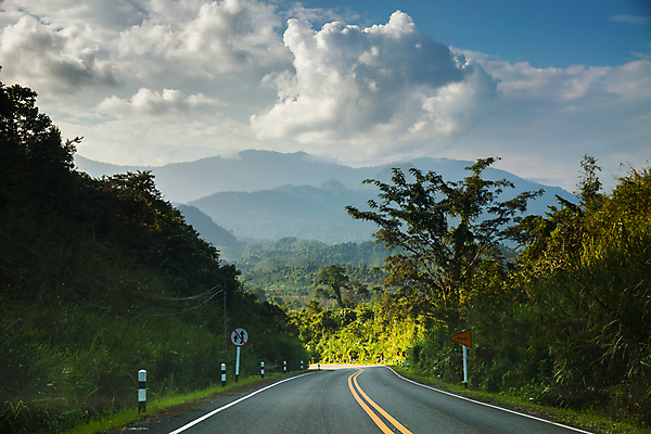 포토 JPG 해외이미지 공원 실루엣 도로 길 호수 여행 백그라운드 컨셉 밭 일러스트 비즈니스 건축양식 교통시설 모션 자동차 자연 하늘 성공 아침 산 거리 풍경 사람없음 야외 초록색 여름 빛 중국 도전 도시 고속도로 선택 숲 방향 왼쪽 교차로 속도 기회 장면 짐차 방법 절정 해외202008 해외포토 주간 계절 공공시설 건축 아시아 육상교통 컬러 교통 농업 촬영기법 시설 생태계 파일형식