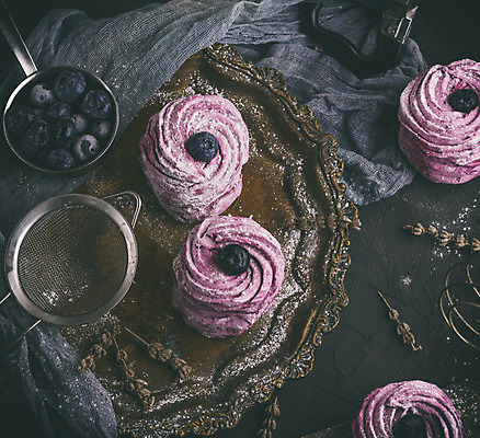 포토 JPG 해외이미지 음식 분홍색 디저트 사람없음 달콤 블루베리 마시멜로우 핸드메이드 해외202008 해외포토 컬러 과일 맛 파일형식