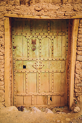 포토 JPG 해외이미지 전통 디자인 문화 벽 여행 건축양식 아프리카 출입구 건조 사람없음 건물 목재 여행객 문 계곡 수확 시골 반지 중세 역사 재산 보호 입장 묘사 부식 시작 대문 사암 모로코 고고학 아랍어 옛날 해외202008 해외포토 나무 건축물 교육 건축 나라 컨셉 농업 재료 장신구 사람 금융 돌_바위 파일형식