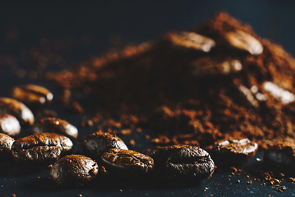 포토 JPG 해외이미지 커피 음료 음식 백그라운드 재료 벽지 아침 콩 따뜻함 씨앗 사람없음 갈색 검은색 어둠 카페 에너지 신선 뜨거움 선택 맛 아침식사 낟알 가루 굽기 준비 질감 냄새 아로마 결 향 카푸치노 에스프레소 땅바닥 모카 아라비카 아랍어 양조 옛날 카페인 해외202008 해외포토 주간 식물 컬러 컨셉 무늬 곡류 바닥 상점 식사 구이 파일형식