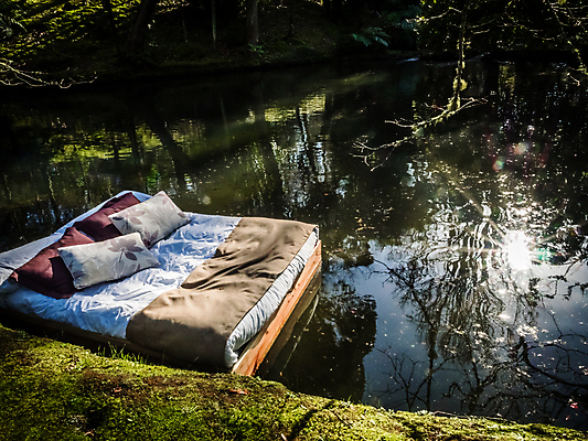 포토 JPG 해외이미지 계절 공원 유럽 호수 백그라운드 베개 자연 표면 추상 풍경 사람없음 야외 물 햇빛 반사 평화 정원 침묵 이불 가을 전원 침대 저수지 연못 잠 우아함 작음 왕 부식 치수 장면 석호 더블 퀼트 해외202008 해외포토 자연요소 공공시설 나라 가구 컨셉 무늬 침구 태양 소리 전기에너지 크기 생태계 파일형식