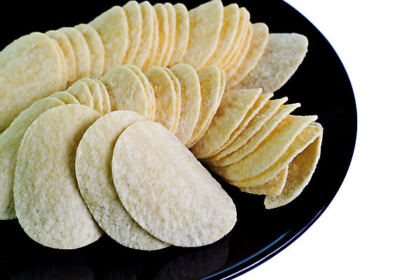 포토 JPG 해외이미지 접시 음식 백그라운드 감자 사람없음 노란색 파티 쌓기 검은색 흰색 황금 맛 폐기물 속도 흙더미 고립 얇은 절임 해로움 바삭바삭 맛있는 해외202008 해외포토 식기 컬러 컨셉 채소 모션 이벤트 흙 쓰레기 파일형식 더미