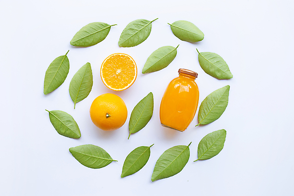 포토 JPG 해외이미지 조각 잎 오렌지 사람없음 신선 플랫 달콤 오렌지주스 비타민C 음료수병 해외202008 해외포토 식물 과일 맛 과일주스 비타민 병_담는 파일형식